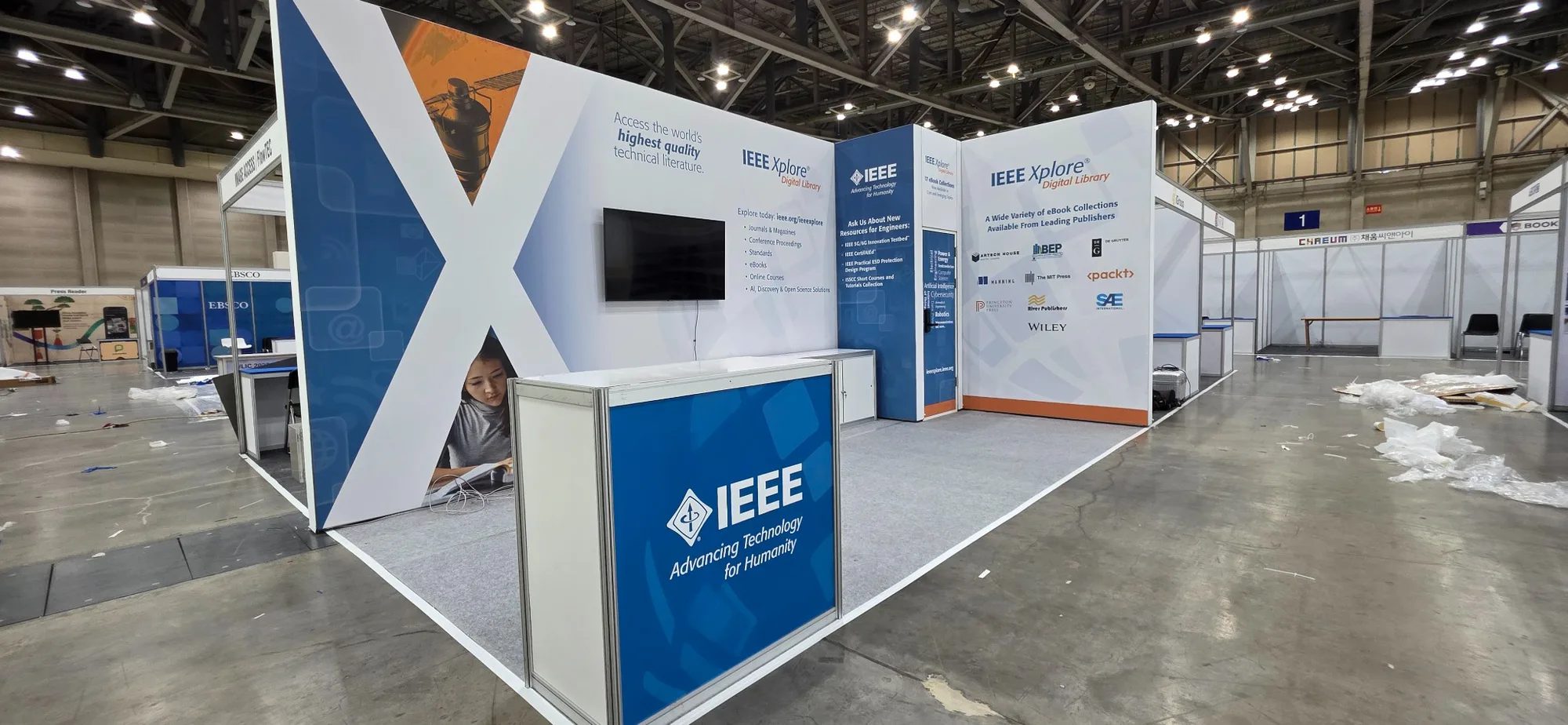 125mm 블록 2부스 IEEE Xplore 시공사진 4